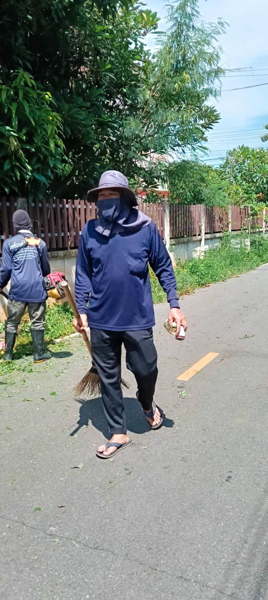 ลงพื้นที่พัฒนาและทำความสะอาดชุมชนในเขตเทศบาลตำบลหนองกี่
